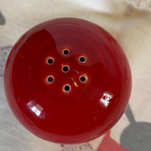 Fiestaware Scarlet Round Salt Shaker - Picture 3 of 4